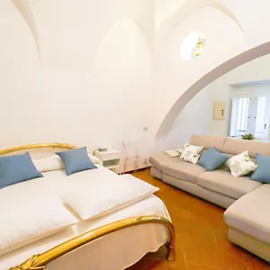 coral-bay-spazioso-monolocale-nel-borgo-saraceno.hotelitalianriviera.com/